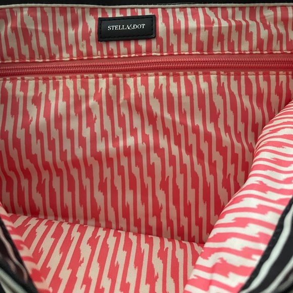Stella and Dot Black & White Stripped Back Pack